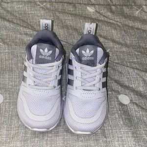 Adidas Multix sneakers for toddler